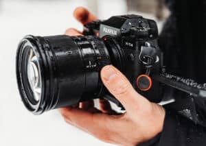 Đánh giá Viltrox 75 1.2 Fujiflim