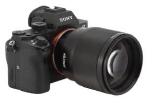 Đánh giá Viltrox 85