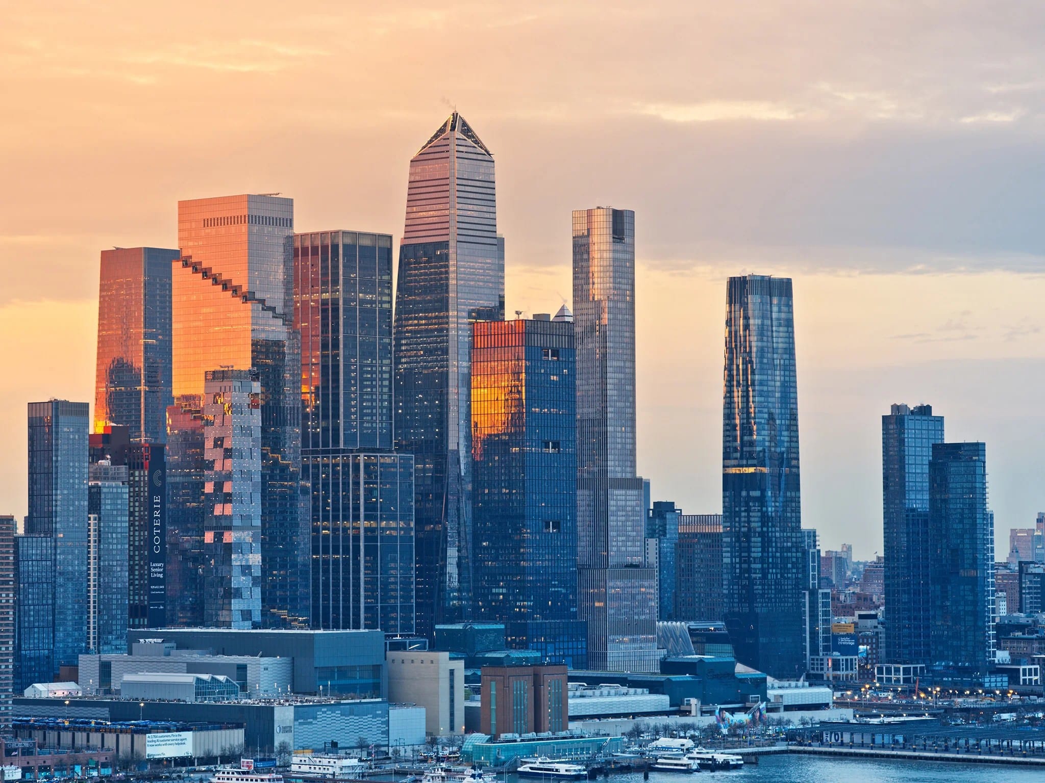 Viltrox không đơn thuần cung cấp thiết bị, mà còn trao quyền cho những người kể chuyện bằng hình ảnh ở khắp nơi khám phá góc nhìn mới mẻ, chính xác và đầy cảm hứng