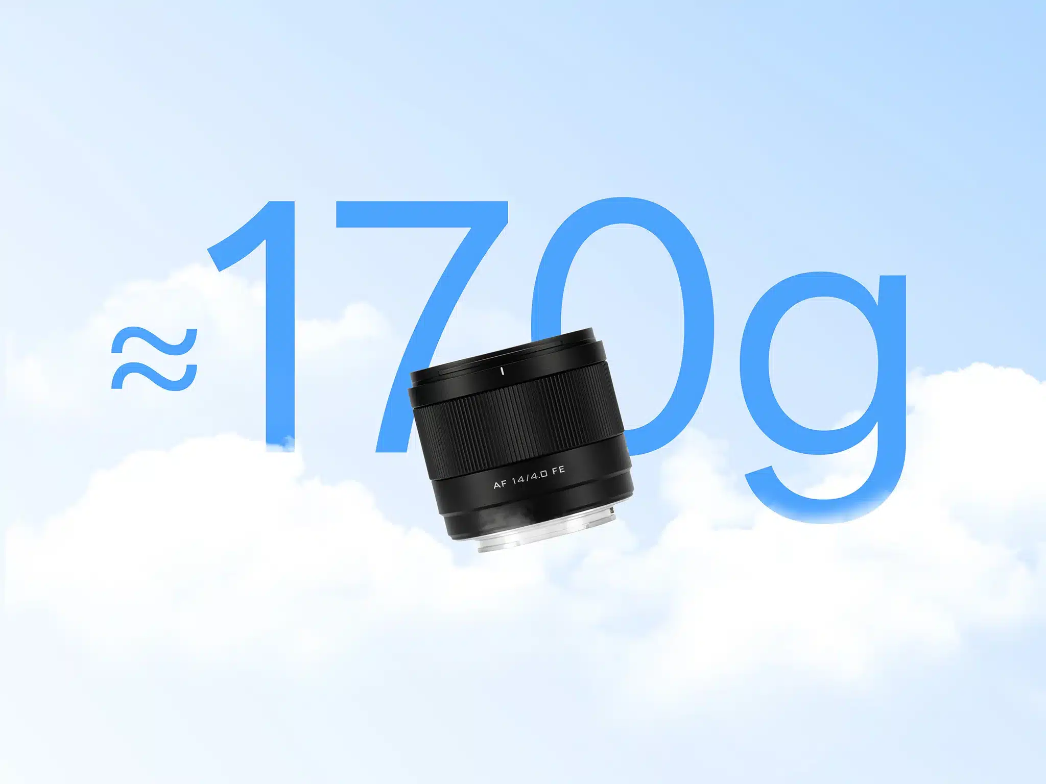 Viltrox AF 14mm f/4.0 Air FE sở hữu thiết kế siêu nhẹ chỉ khoảng 170g, dễ dàng bỏ gọn vào túi áo khoác, balo hay túi máy ảnh mà không hề cồng kềnh