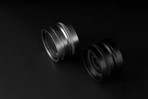 Viltrox WCL-X100VI được chế tác với hai tùy chọn màu đen và bạc, phù hợp tuyệt đối với phong cách retro đặc trưng của dòng Fujifilm X100