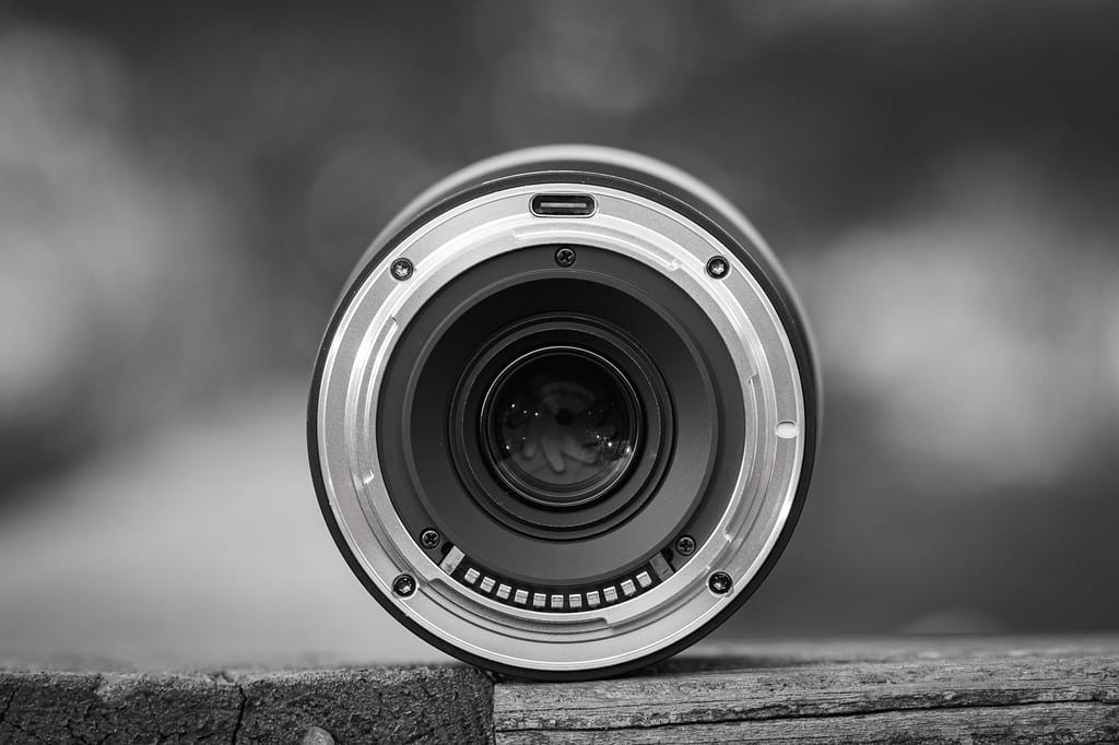 Người dùng nên kiểm tra phiên bản firmware mới nhất từ nhà sản xuất và cập nhật định kỳ