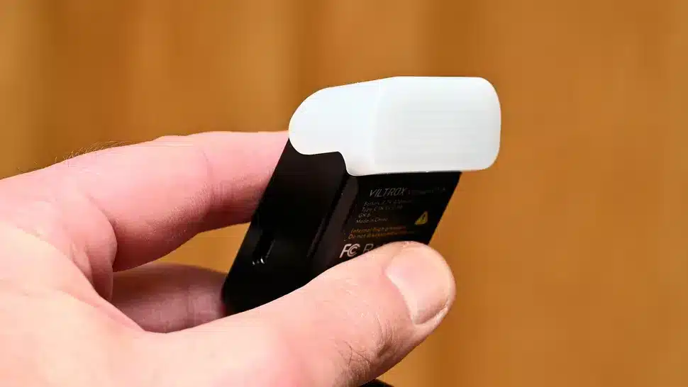 Viltrox Vintage Z2 Flash trở nên hấp dẫn chính là mức giá cực kỳ dễ tiếp cận