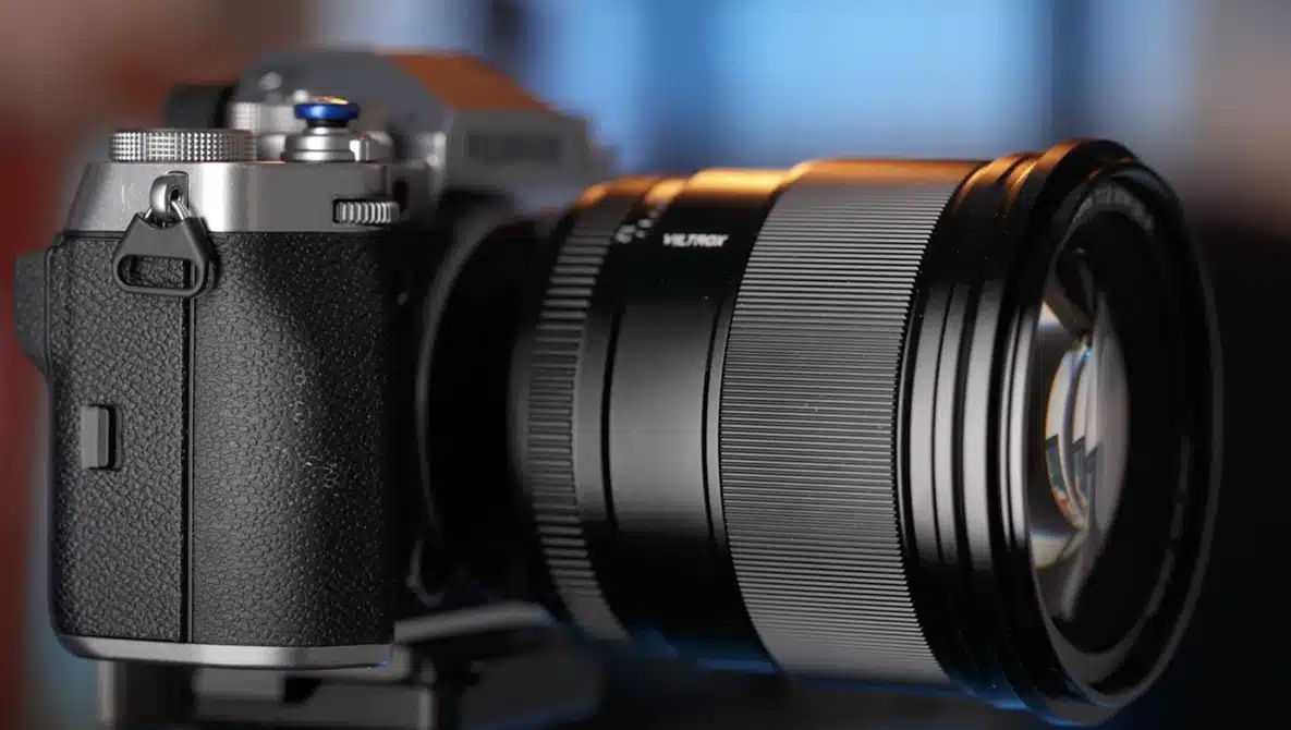 Viltrox 75mm f/1.2 PRO sử dụng động cơ STM – Lấy nét êm ái, phù hợp quay video và chụp chân dung