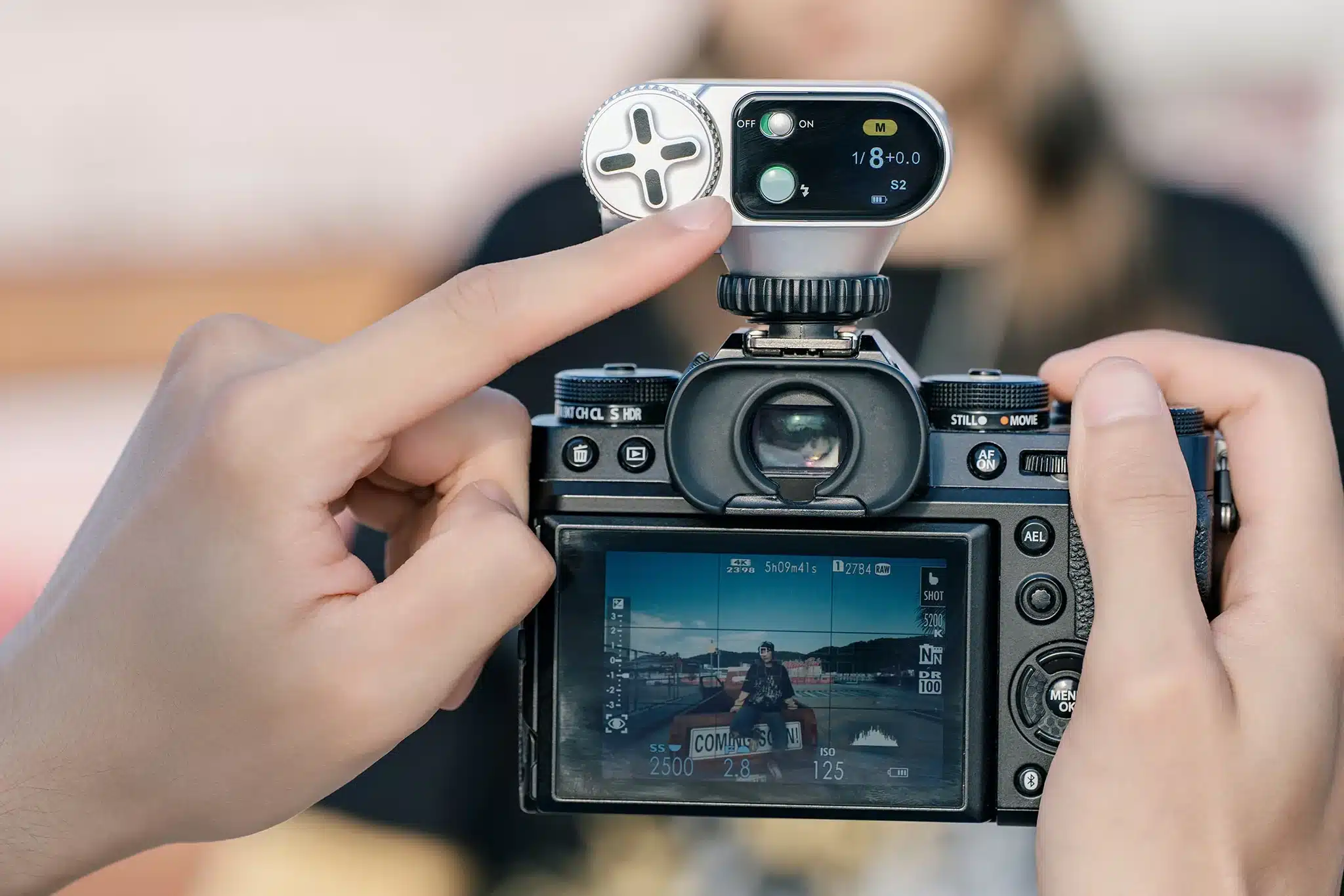 Đánh giá Viltrox Vintage Z1 Pro