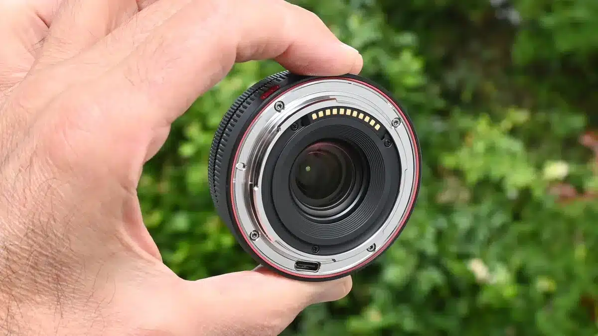 Review Viltrox 26mm f/2.8 EVO