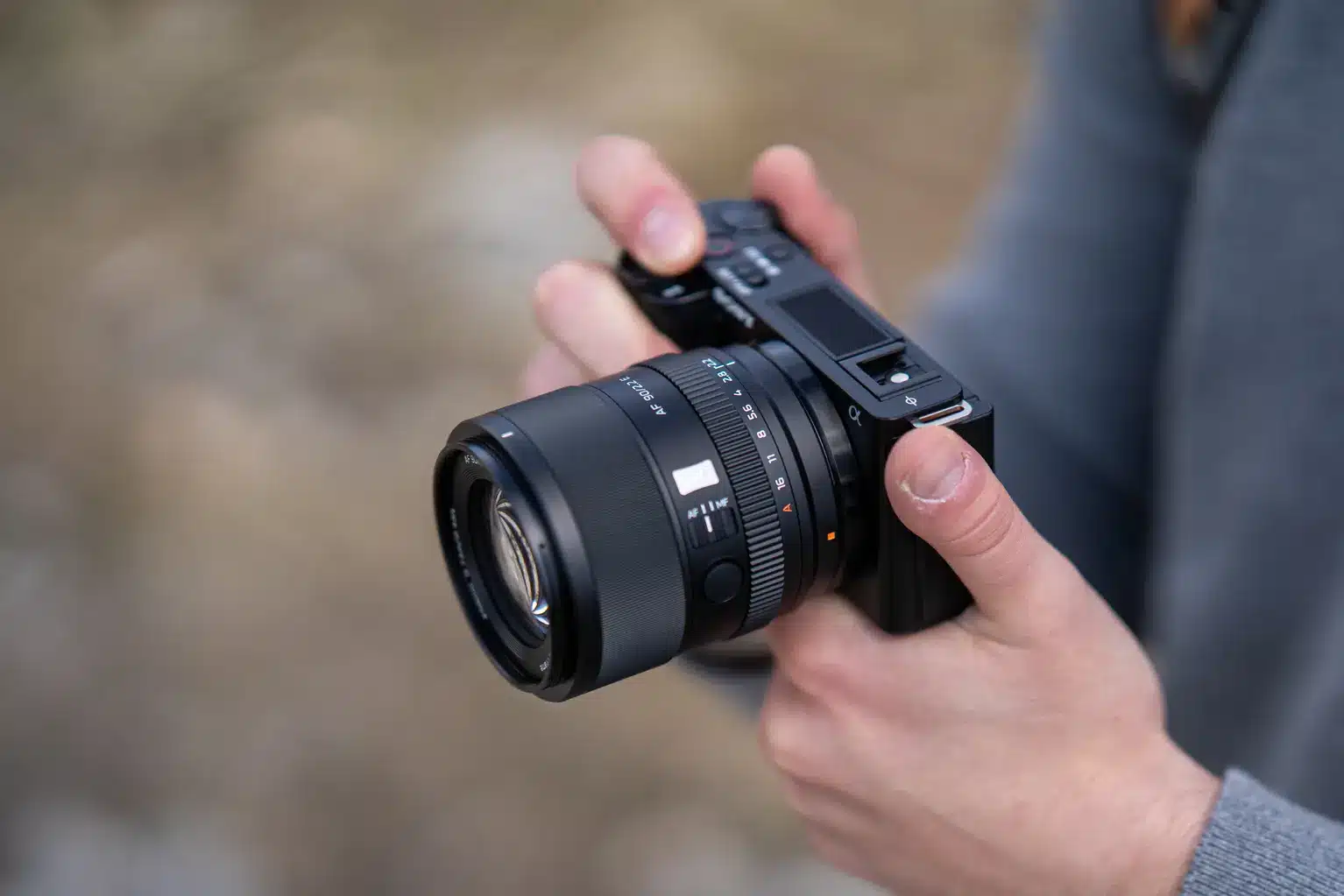 Combo Sony & lens Viltrox giá rẻ
