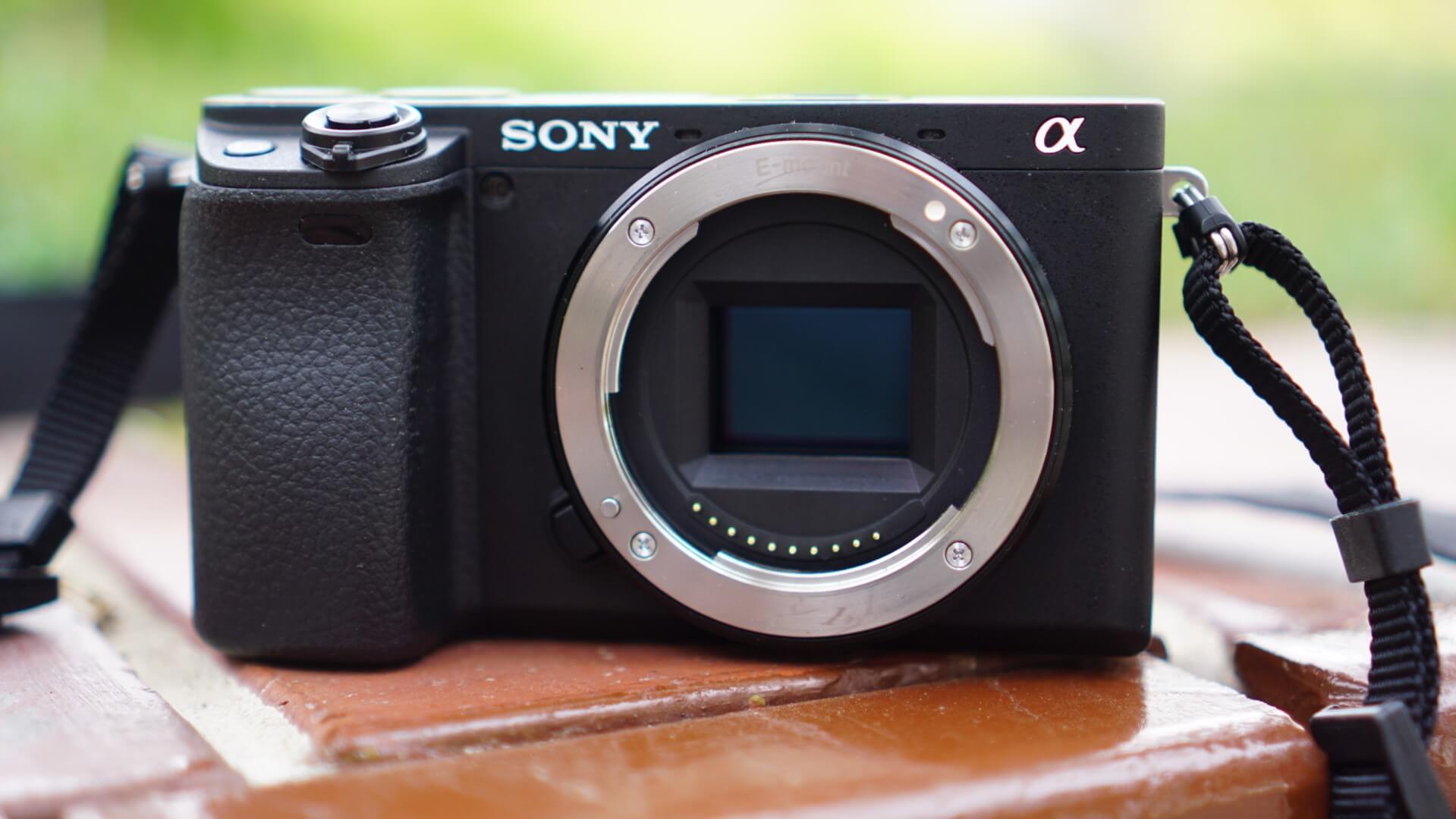 Combo Sony & lens Viltrox giá rẻ